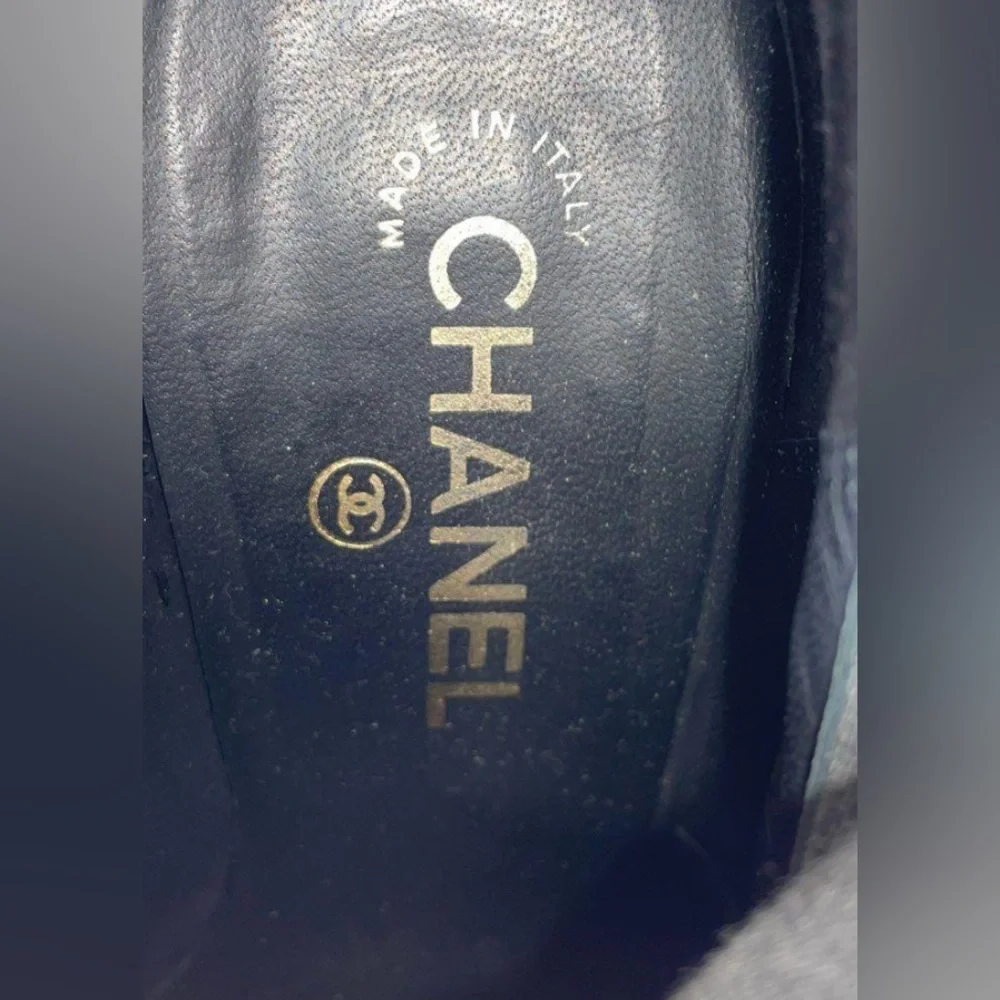 Chanel, size 41 (US 9.5) Elegant Black Ankle Booties, 100% authentic - Picture 13 of 16